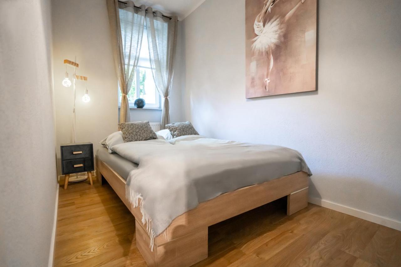 Toni Charming Apartment Im Idyllischem Villenviertel Mit Netflix Dresden Eksteriør bilde