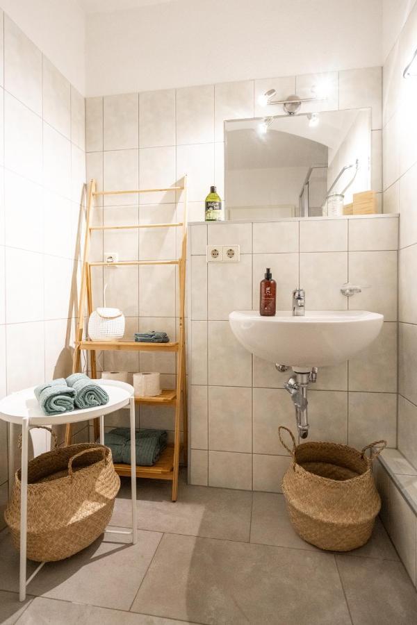 Toni Charming Apartment Im Idyllischem Villenviertel Mit Netflix Dresden Eksteriør bilde